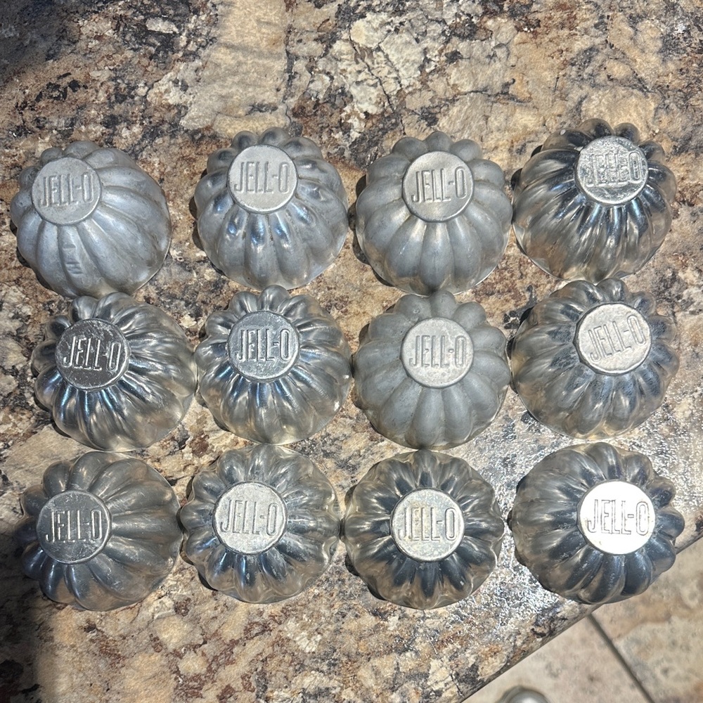 Vintage Jell-O Mold Set